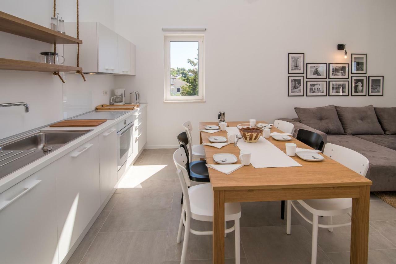 Franko & Ana Apartments คิร์ก ภายนอก รูปภาพ
